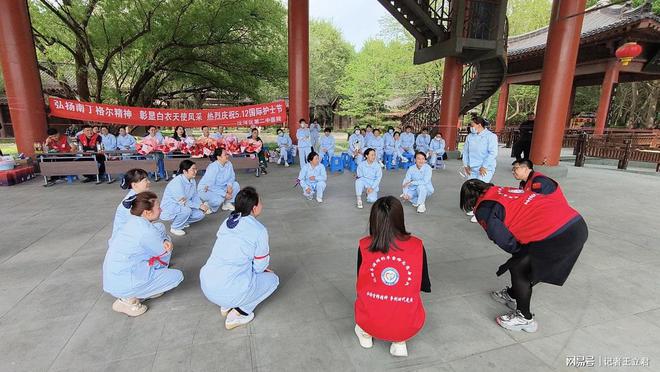 敬白衣天使凝聚社会温情开元棋牌沈阳爱心企业致(图2)